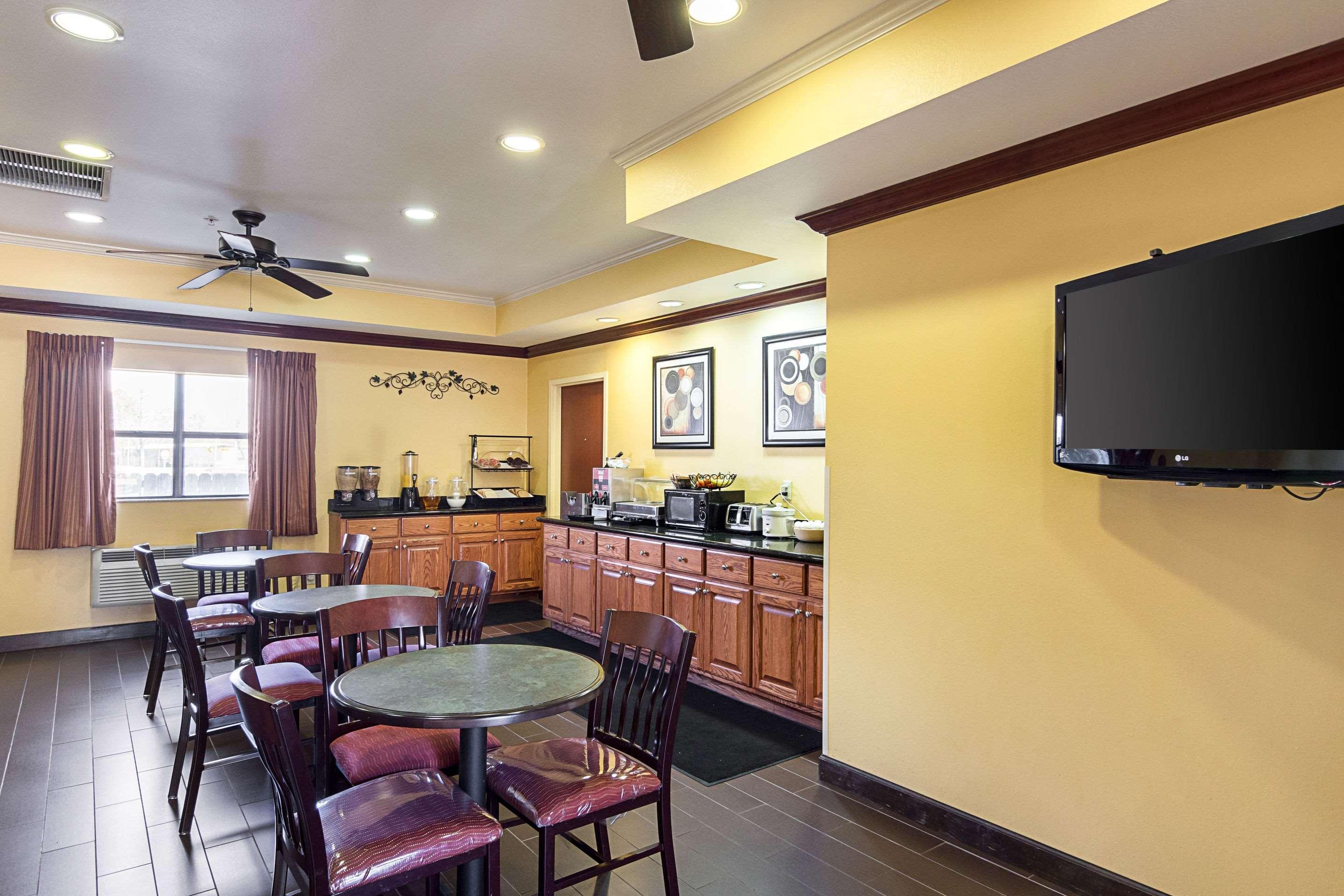 Econo Lodge Inn & Suites Little Rock Sw Exteriér fotografie