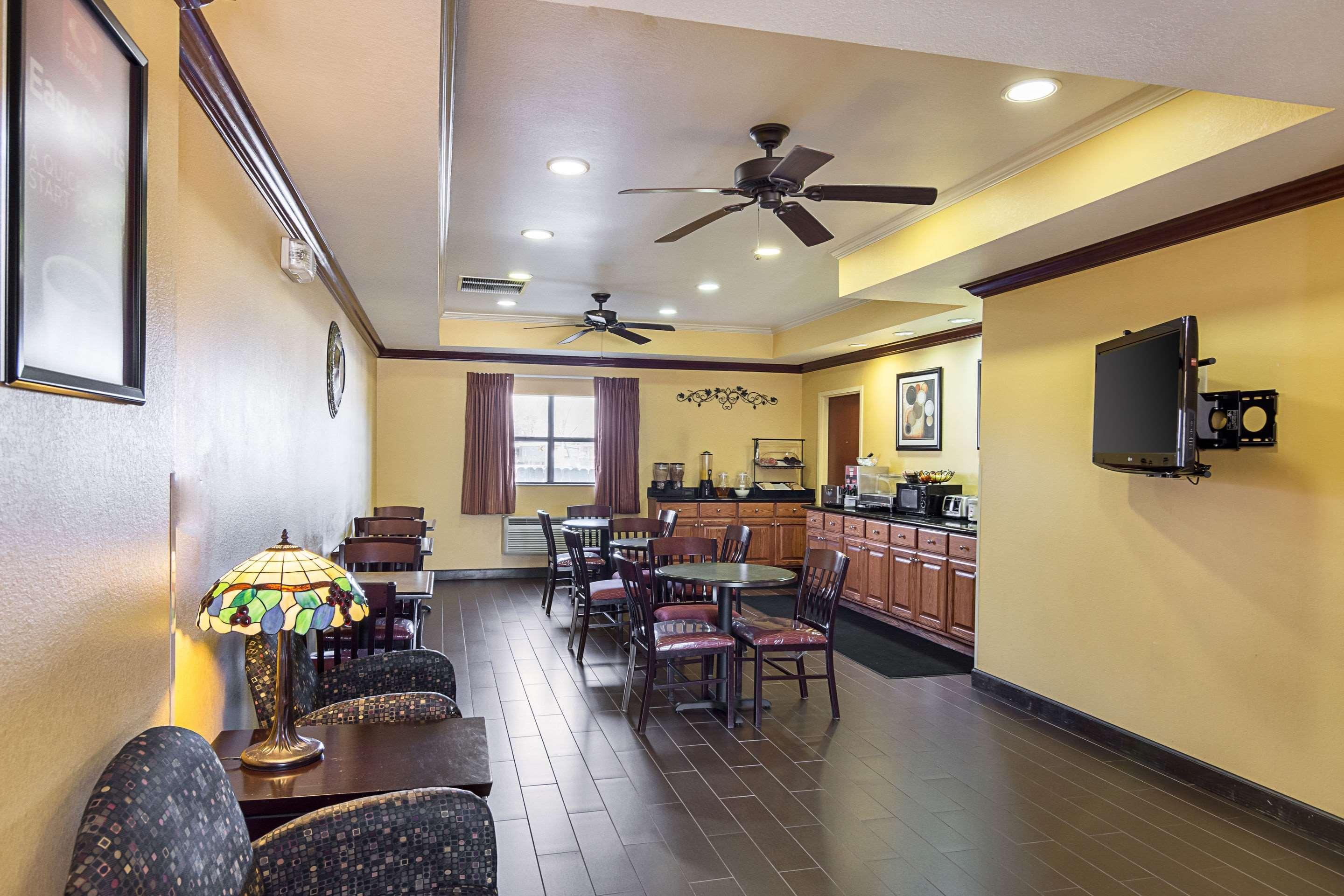 Econo Lodge Inn & Suites Little Rock Sw Exteriér fotografie